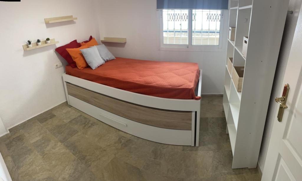 Encantador Piso Con Terraza Y Piscina Apartamento *