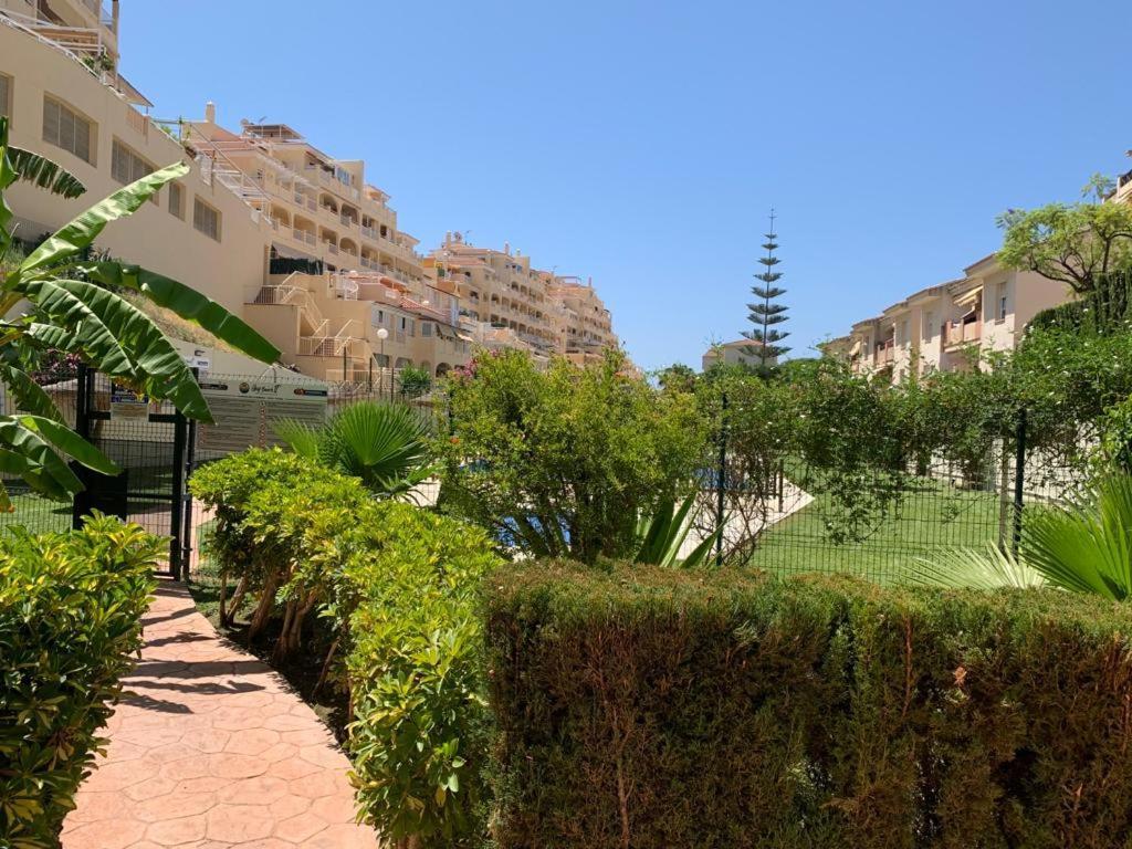 Encantador Piso Con Terraza Y Piscina *