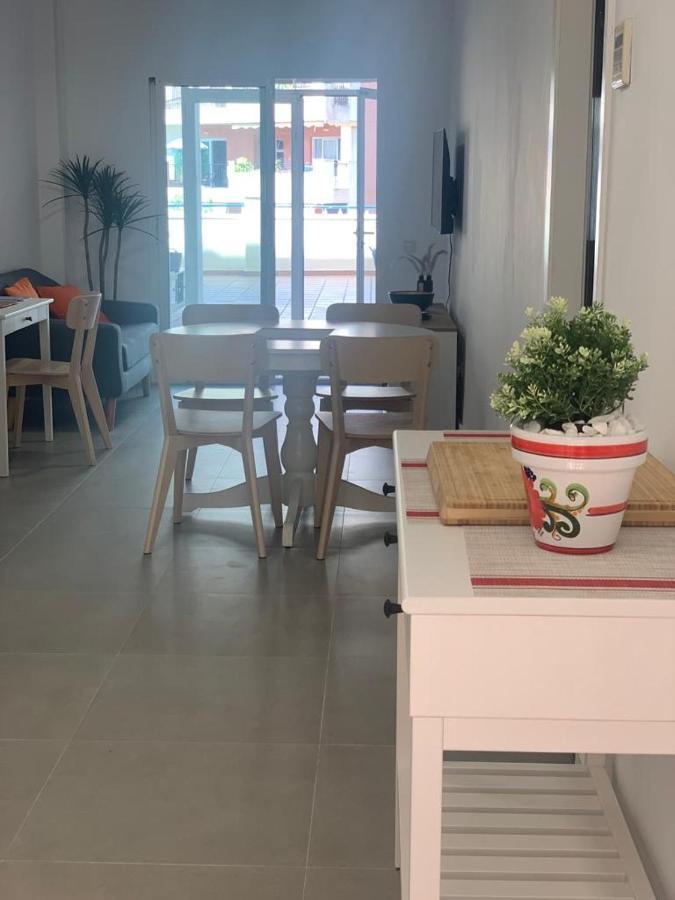 Encantador Piso Con Terraza Y Piscina Apartamento